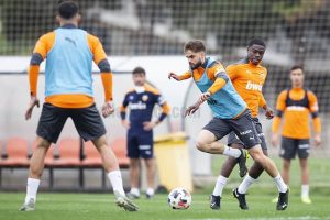 El VCF Mestalla, casi desahuciado, busca la victoria para mantener sus opciones
