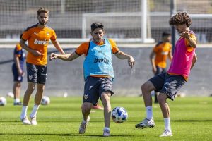 El VCF Mestalla, ya descendido, busca la primera victoria de la Segunda Fase