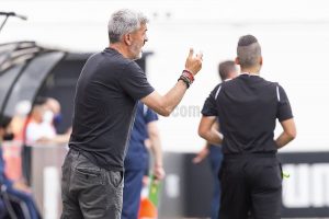 Óscar Fernández: “El equipo ha hecho un gran esfuerzo y ha tenido ocasiones aún con 10”