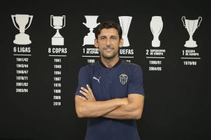 El banquillo del VCF Mestalla cambia de inquilino