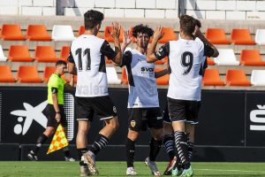 El VCF Mestalla arranca la pretemporada arrollando