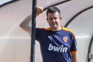 Villafaina pasa del verde al despacho