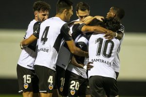 El VCF Mestalla recupera el liderato doblegando al Atzeneta UE