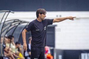 Angulo: «Por insistencia o merecimiento, pero nos hemos llevado los tres puntos»