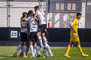 El VCF Mestalla vuelve a las andadas remontando al Hércules CF