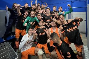 El VCF Mestalla duerme líder tras arrasar al RCD Espanyol ‘B’