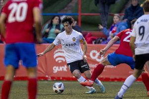 El VCF Mestalla se lleva un buen punto de su hostil visita al Atlético Saguntino