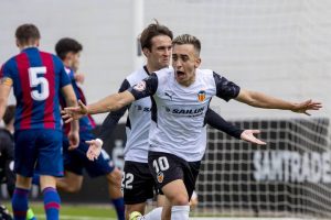 Darío Serra jugará cedido en el Go Ahead Eagles de la Eredivisie