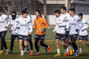 El VCF Mestalla implicado en el ‘sprint final’ por el ascenso directo