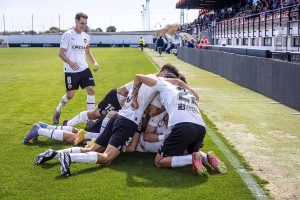 El VCF Mestalla se reencuentra con la victoria sufriendo y de forma agónica
