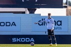 La apelación del VCF Mestalla surge efecto: anulada la expulsión de Iker Córdoba