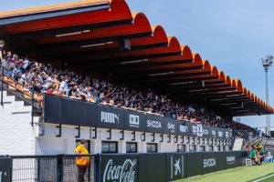 El VCF Mestalla apurará sus opciones de play-off en Paterna