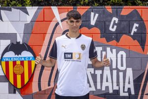 Álex Cerdá se cambia de bando y es nuevo refuerzo del VCF Mestalla