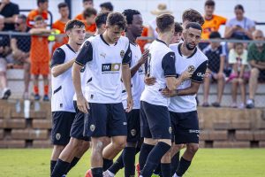 El VCF Mestalla cumple ante un CD Utiel correoso