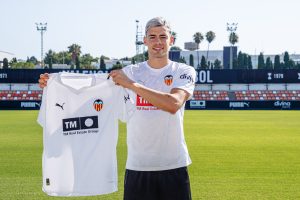 Mateo Prevedini, nuevo multiusos defensivo del VCF Mestalla
