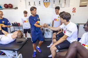El VCF Mestalla vuelve al trabajo con una plantilla llena de incógnitas