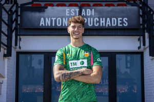 El VCF Mestalla refuerza su portería con Pere Joan