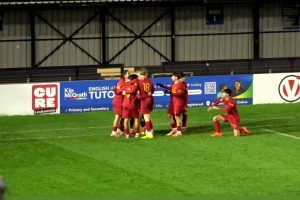 El VCF Mestalla hace los deberes y tendrá que esperar para saber su futuro en la PLIC