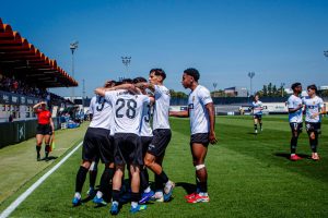 Sobre el alambre hasta la permanencia: así fue la temporada del VCF Mestalla